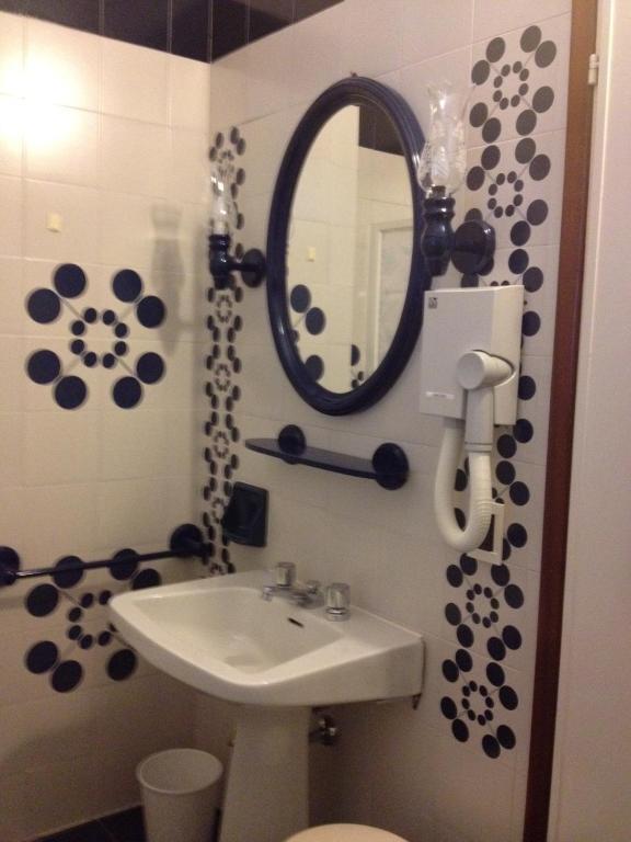 Hotel Tirreno Форте дей Марми Стая снимка